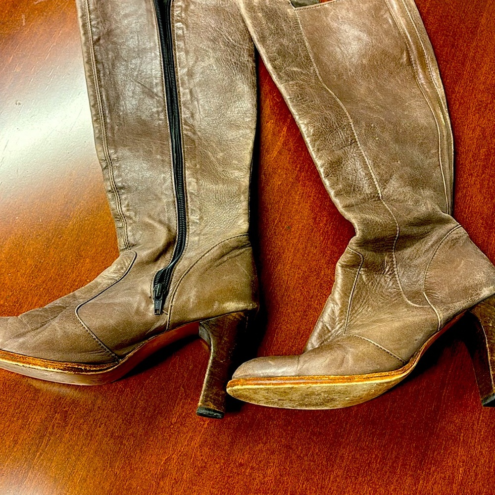 Nice fall leather heeled boots